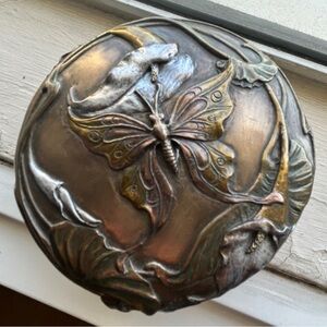 Butterfly Jewelry Trinket Box
Art Nouveau and Arts and
Crafts